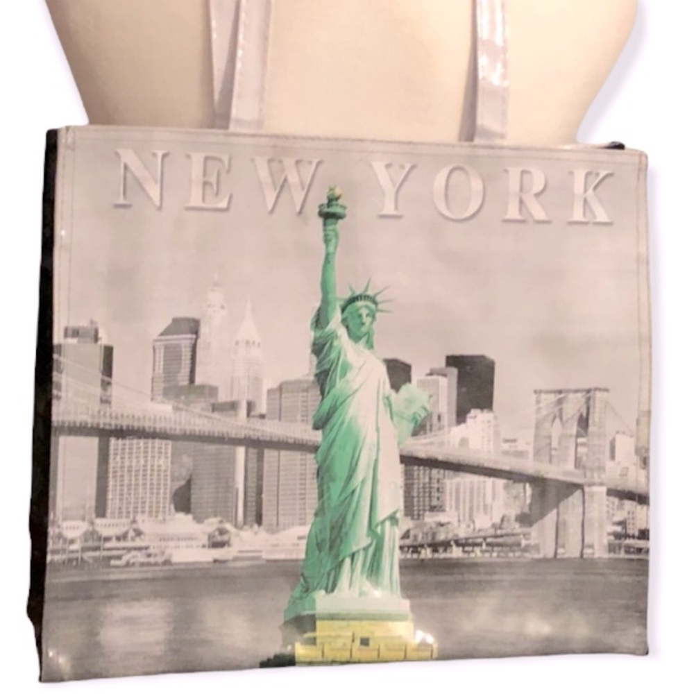 New York Bag Statue Liberty bag - like new
